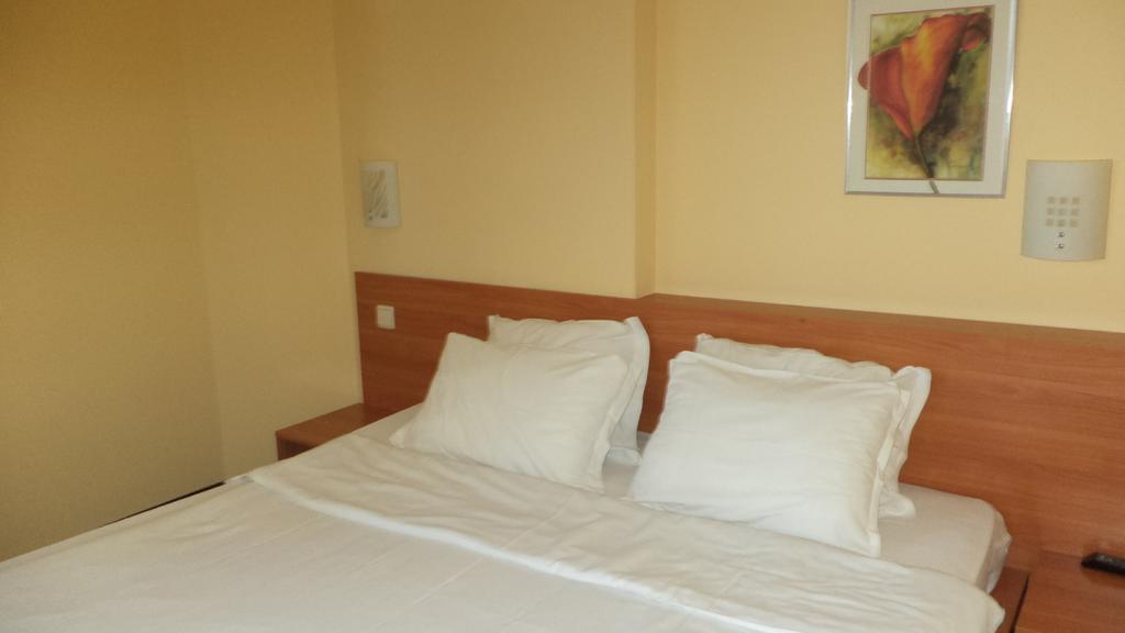 Elit Hotel Sofia Room photo